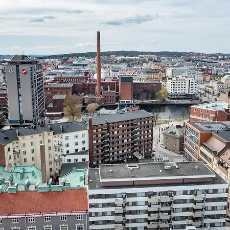 Renovated 3br With Balcony Just 350m From Train Station And 500m From Nokia Arena * Tampere